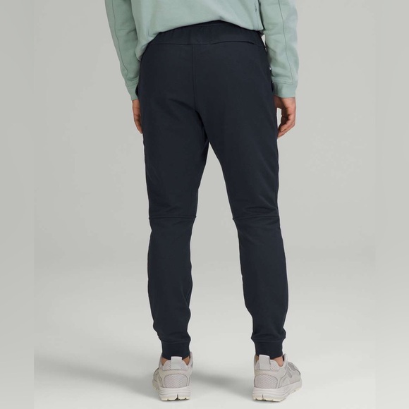 Lululemon City Sweat Jogger Shorter Length Classic
Navy Size Small - Picture 4 of 8